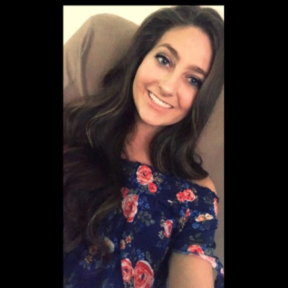 Meet your Posher, Kayce